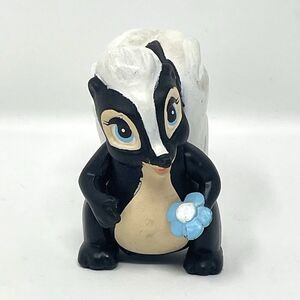 Vintage Disney Bambi Flower The Skunk Figure Plastic Toy 1980s 2.5" Cake Topper